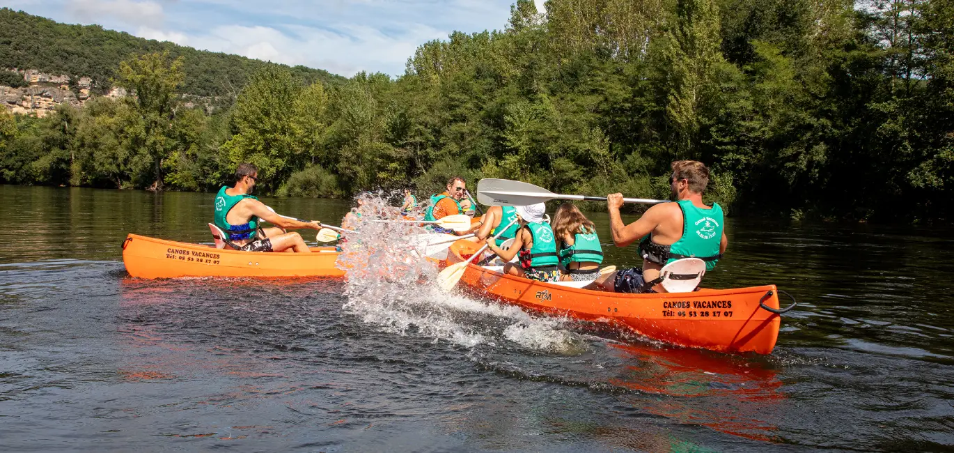 Canoe sous le soleil riviere dordogne montignac
